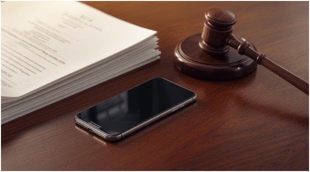 How Do I Personally Navigate Political Content Online?