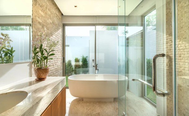 Trends in Modern Bathrooms That Bring Good Returns